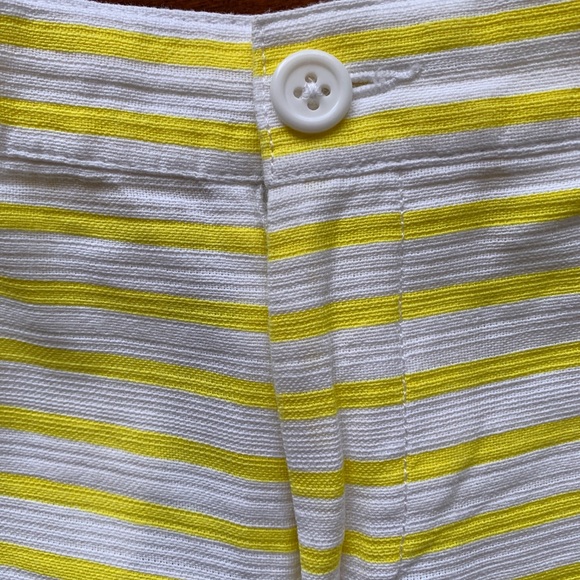 Women’s summer shorts - yellow and white stripes - Picture 3 of 5